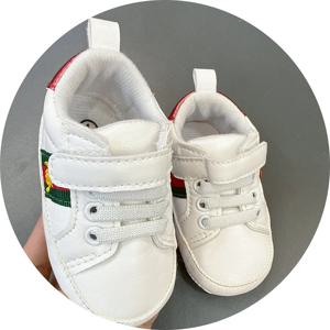 패션 유아 봄 신발 신생아 유아 소녀와 소년 레크리에이션 세례 미끄럼 방지 운동화 흰색 부드러운 밑창 스니커즈