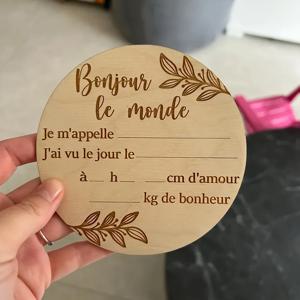 1개 신생아 환영 표지판 나무 조각 디자인 '헬로 월드' 베이비 샤워 천연 목재 신생아 부모와 테이나에게 적합