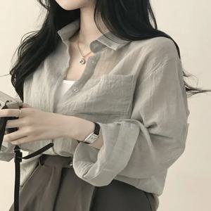 여름 신상 아이스크림 컬러 루즈핏 긴팔 여성 셔츠 자외선 차단 접이식 디자인 출퇴근 스타일 얇은 소재 단색