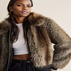 2025 겨울 여성 우아한 긴팔 하이넥 인조 모피 재킷 여성 하이 스트리트 시크 두꺼운 따뜻한 루즈핏 지퍼 코트 아우터