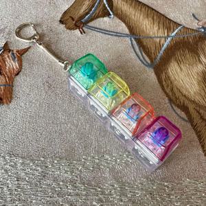 LED 피젯 키캡 장난감 - 스트레스 해소용 크리스탈 클리커 감각 장난감, 키보드 키체인 피젯 장치 (성인 및 어린이용)