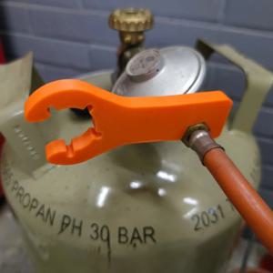 2개입 카라반 RV 가스통 렌치 2in1 자석 가스 렌치 도구 RV 캠퍼 모터홈 그릴 자동차 액세서리