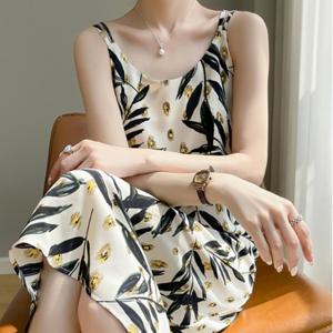 여성 휴양지 여름 플로럴 쉬폰 나시 민소매 롱 원피스 롱원피스 린넨롱원피스