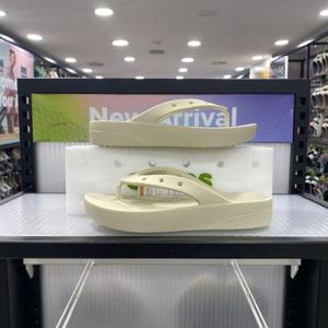 [크록스][크록스] 클래식 플랫폼 플립 207714-2Y2 (12525555)