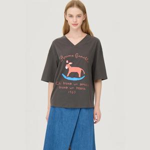 [베네통] 포니 프린팅 브이넥 티셔츠 BATSG2541