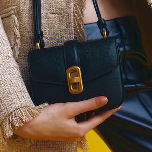 [메트로시티] 빅토리아백 숄더백 미니 M233MO6071Z