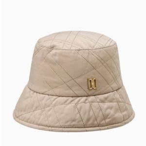 [닥스핸드백] 칼라일체크 패턴 패딩 버킷햇 DBHE5F812IV