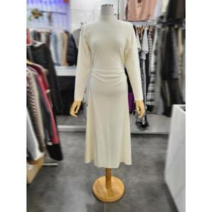 밸리걸 세이브존01 슬림핏 심플 긴팔 니트 롱원피스 612880