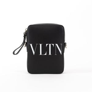 발렌티노 VLTN 로고 미니 크로스 백 블랙 5Y2B0943WJW 0NI