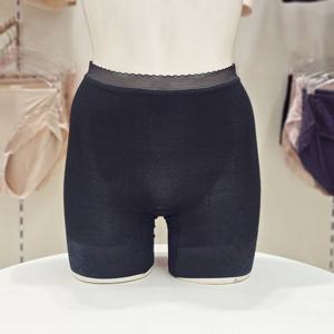 [트라이엄프] 105까지 헴라인 거들형 사각팬티 TEWPTR21 BK