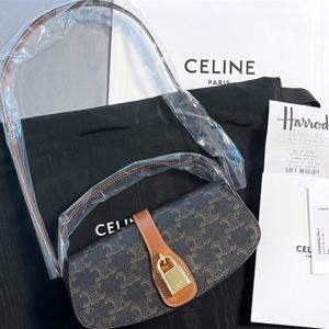 셀린느 트리오페 캔버스 타부 스트랩 클러치 10I592