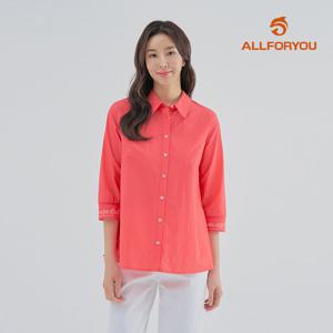 [올포유] [모델착장] 여성 레터링 시보리 솔리드 카라 블라우스 ALBLM3421-304