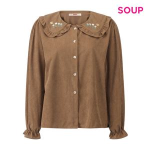 SOUP  플라워 자수 셔링 프릴 카라 블라우스 (S5CLS07)