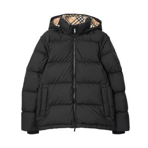 [버버리] FW25 남성 디태처블 슬리브 패딩 8112660 M BIDEFORD A1189