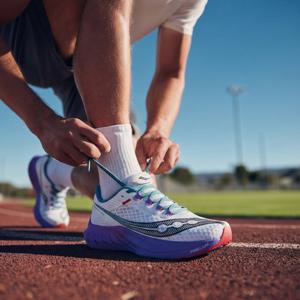 써코니 엔돌핀 프로 4 카본플레이트 남자 여성 대회용 러닝화 마라톤화 카본화 S10939-68