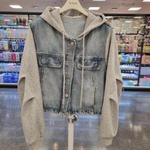 라티움 HC34 봄가을팔편한배색원단밑단스트링후드숏청점퍼 T2513jk13