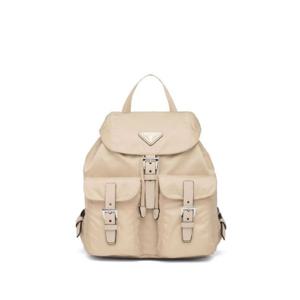 25 FW 프라다 스몰 로고 플라크 백팩 1BZ677VOOORV44 TP432023523