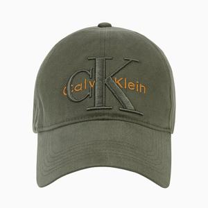 CK진  공용  라지 레이어드 모노그램 자수 로고 볼캡(4D5039G-LLP)