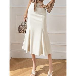 [예쎄][예쎄] 심플 머메이드 라인 미디 스커트 (S5SSK014A)