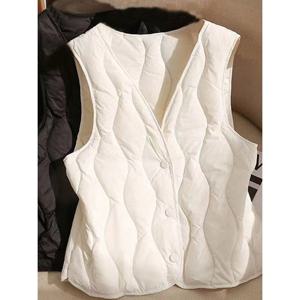 [예쎄][예쎄] 물결 퀼팅 브이넥 경량 패딩 조끼  S4WVT003A