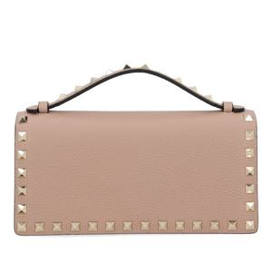 발렌티노 락스터드 체인 가죽 지갑 8W2P0AK2VSH P45