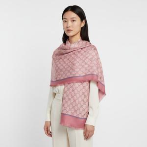 23FW 구찌 여성 GG 프린팅 홀스빗 실크 숄 머플러 662577 3GA40 5969