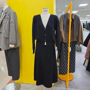 르피타 DP01 V넥가디건치마세트 L254BOKB51