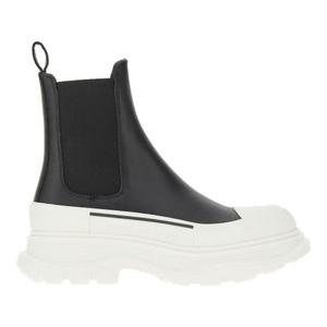 알렉산더맥퀸 블랙 화이트 청키 솔 앵클 부츠 635714 WIAGY 102