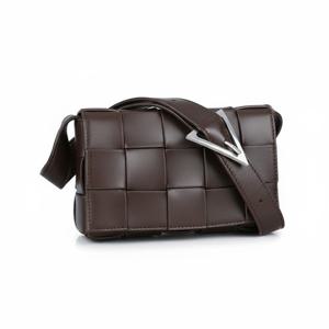 보테가베네타 카세트백 스몰  739351 V29E0 2026