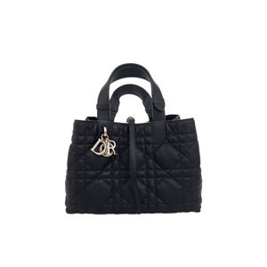 [엘러브] 디올 뚜쥬르 매크로까나쥬 미디엄 백 블랙 6ET0137