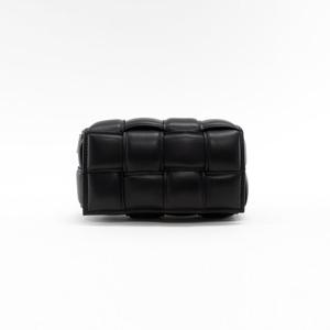 보테가베네타 패딩 카세트백 벨트백 숄더백 블랙 710075VCQR18425