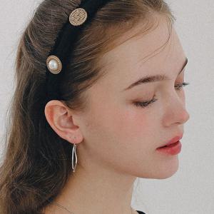 제이로렌 크링클 웨이브 링 실버 귀걸이 M04042