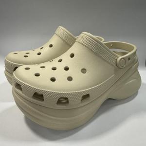 [크록스] 베이 클로그 206302-2Y2