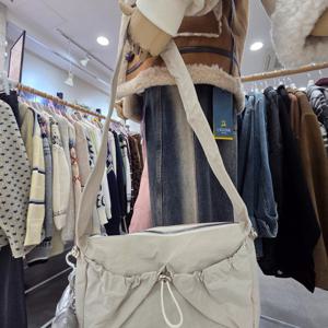 [레코브]스트링크로스백  LC33FAAH604X