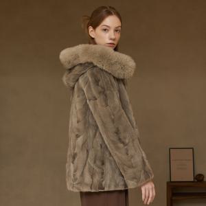 [유로컬렉션] [택가 399,000원]뮤 사가폭스 후드 리버시블 밍크 코트