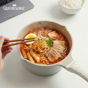 퀸센스 국산품질 인덕션 편수냄비 IH 통주물 계량눈금 세라믹 코팅냄비18cm