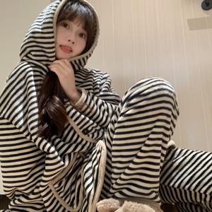 TEMU 패션 코랄 파자마 세트 - 부드러운 긴팔 후드 탑과 포켓, 편안한 신축성 허리 팬츠 - 가을 겨울용 두껍고 따뜻한 캐주얼 홈웨어|잠옷|냉장고바지|옷