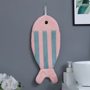 TEMU 물고기 모양 걸이형 핸드타월 - 부드럽고 흡수력 좋은 빠른 건조 손수건, 귀여운 물고기 패턴 (핑크, 블루, 그린, 그레이) - 욕실, 주방용 - 둥근 모서리 & 걸이 고리, 손세탁 전용