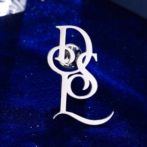 TEMU 세련된 맞춤형 스테인리스 스틸 브로치, 3개의 이름의 첫 글자, 커플용 라펠 핀, 남성용 정장을 위한 패셔너블한 액세서리.