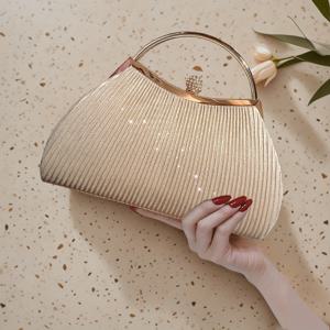 TEMU 반짝이는 라인스톤 장식 클러치는 파티, 일상 여성, 신부 모두에게 적합합니다. 파티, 결혼식, 졸업 파티, 포멀 디너와 같은 특별한 날에 완벽하며 블랙 드레스, 포멀 가운, 섹시한 의상과 잘 어울립니다.