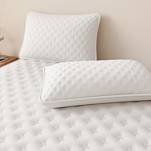 TEMU 2개 세트의 부드럽고 두꺼운 단색 베개 커버, 편안하고 통기성이 좋으며 기하학적 패턴이 특징이며 피부 친화적인 원단과 퀼팅 엣지 장식이 있습니다. 이 베개 보호 커버는 세탁이 가능하며 가정, 호텔에 적합합니다.