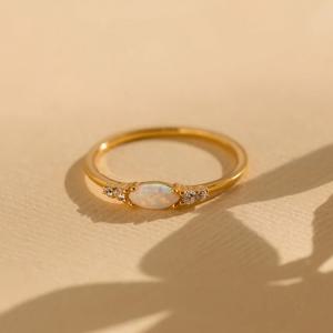 TEMU 1개 여성용 합성 오팔 반지 - 도금된 우아한 무지개빛 보석 주얼리, 리조트 웨딩 휴가 착용용 컬러 변화, 사계절 럭셔리 액세서리 선물