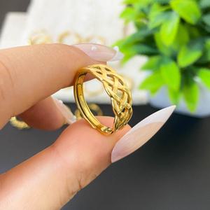 TEMU 여성용 우아한 빈티지 스타일 스테인리스 스틸 반지 - 시크한 불규칙 디자인, 캐주얼 의상 및 특별한 날에 완벽, 선물용