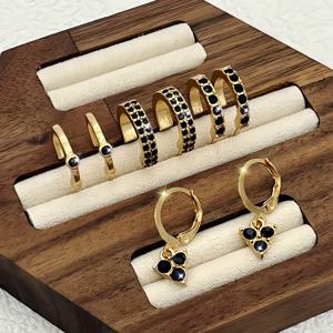 TEMU 4쌍의 패션 출퇴근용 반짝이는 여성 귀걸이 세트 1세트, 고급스럽고 우아한 블랙 라인스톤 보석 상감, 저자극성 스테인리스 스틸, 스타일, 작은 원형 귀걸이, 발렌타인데이 선물, 할로윈 파티 귀걸이