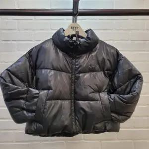 에스핏 HC41 글로시 숏패딩JP 점퍼 SJZ710FFJP03