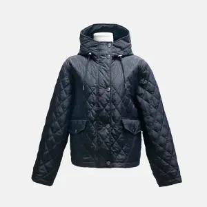 (버버리) 팸브룩 후드 크롭 퀼팅재킷 (8110329)