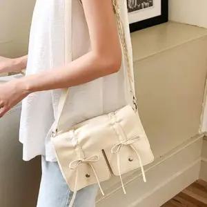 여성 핸드백 셔링 리본 토트크로스백 가죽 가방 베이지 여성핸드백