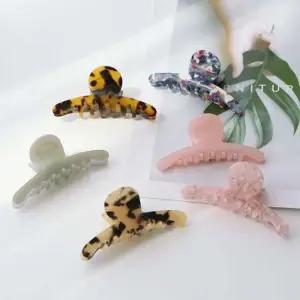 머리앤핀 루나 바나나 집게핀 머리핀 KN-03023