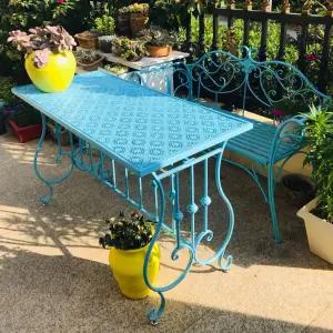 북유럽 엔틱 정원의자 빈티지 철제벤치 선반 야외장식 진열장 공원벤치 휴식공간