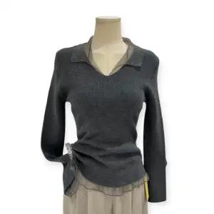 [롯데백화점]트위 레이스 카라 레이어드 골지 니트 TOBDFKT014